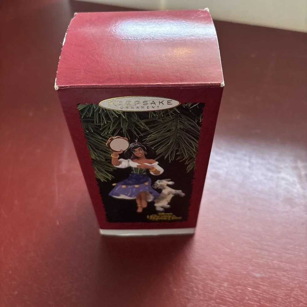 Hallmark Ornament - 1996 - Esmeralda and Djali - QXI6351